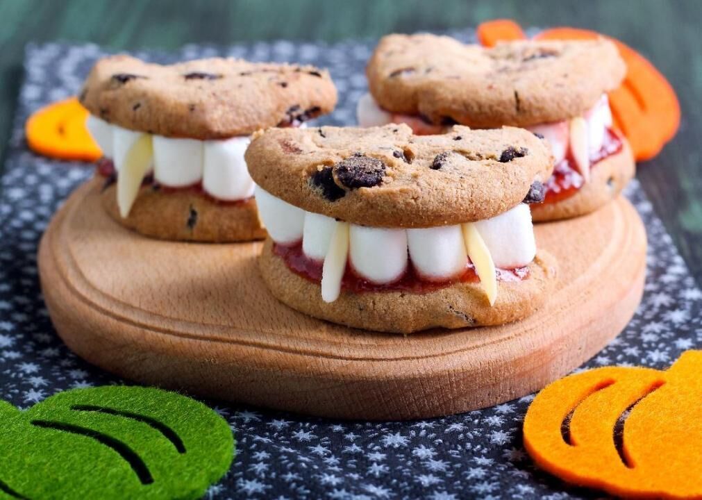 Dracula Dentures